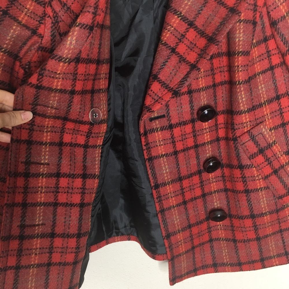 Hinge Cropped Wool Jacket - Picture 2 of 7